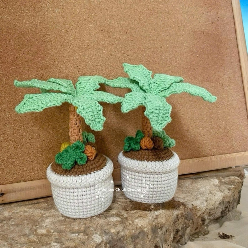 Mini Crochet Palm Tree, Handmade Desk Plant Decor, Tree lover, Mother's Day Gift, Easter Gift image 4