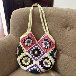 Handmade Flower Bag, Crochet Granny Square Tote, Adjustable Shoulder Bag, Emoji Design, Summer Design, Customizable Gift for Her