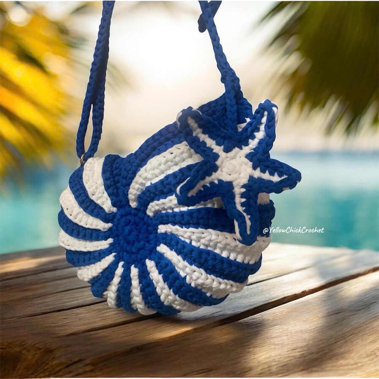Handmade Crochet Seashell Bag, Custom Colors, Unique Clamshell