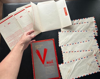 WWII United States Official V-Mail Envo-Letters Kit