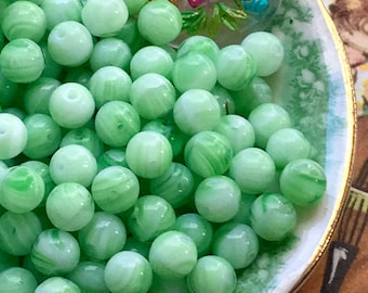 Lime cream. Lime cream glass beads, 6mm Beads Vintage - glass swirl