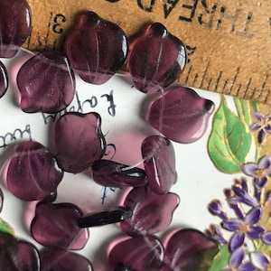 Vintage Czech glass leaves, amethyst Leaves, Vintage Leaf Beads Leaves Czech Glass Pressed Rare Drops, purple leaves, #B230A