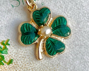 Four Leaf Clover Necklace, st Patrick’s day necklace, Enameled four leaf clover, vintagerosefindings, Little Girl Necklace, clover necklace
