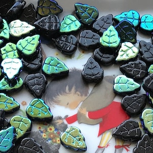 Black glass leaves, black and green leaves, Vintage Glass leaf beads from the Czech Republic, Jet Glass, Aurora Borealis, Emerald leaf beads