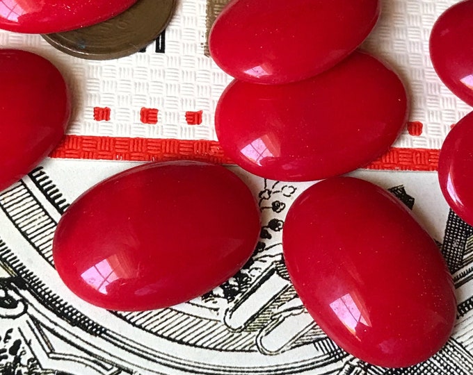 Vintage Glass Cabochons 8mm Milk Red Cherry Cabs NOS Rhinestones Rounds #1188 Vintage Glass Cabochons 8mm Milk Red Cherry Cabs NOS Rhinestones Rounds #1188