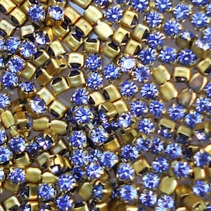 Tanzanite Rhinestone Chain sections, 8pcs, 2mm