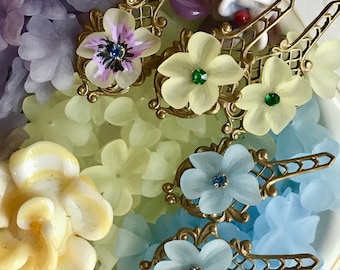Vintage Pansy Flower Beads