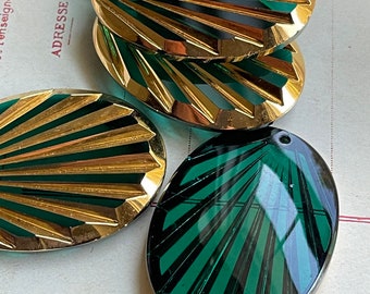 Vintage Volcano Topaz Pendant, 39x30mm, 1pc, Emerald Pendant