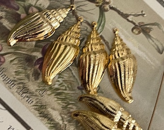 Shell Charms, Shell Connectors, victorian connectors, vintagerosefindings, vintage bar connectors, gold plated connectors, Sea shell drops