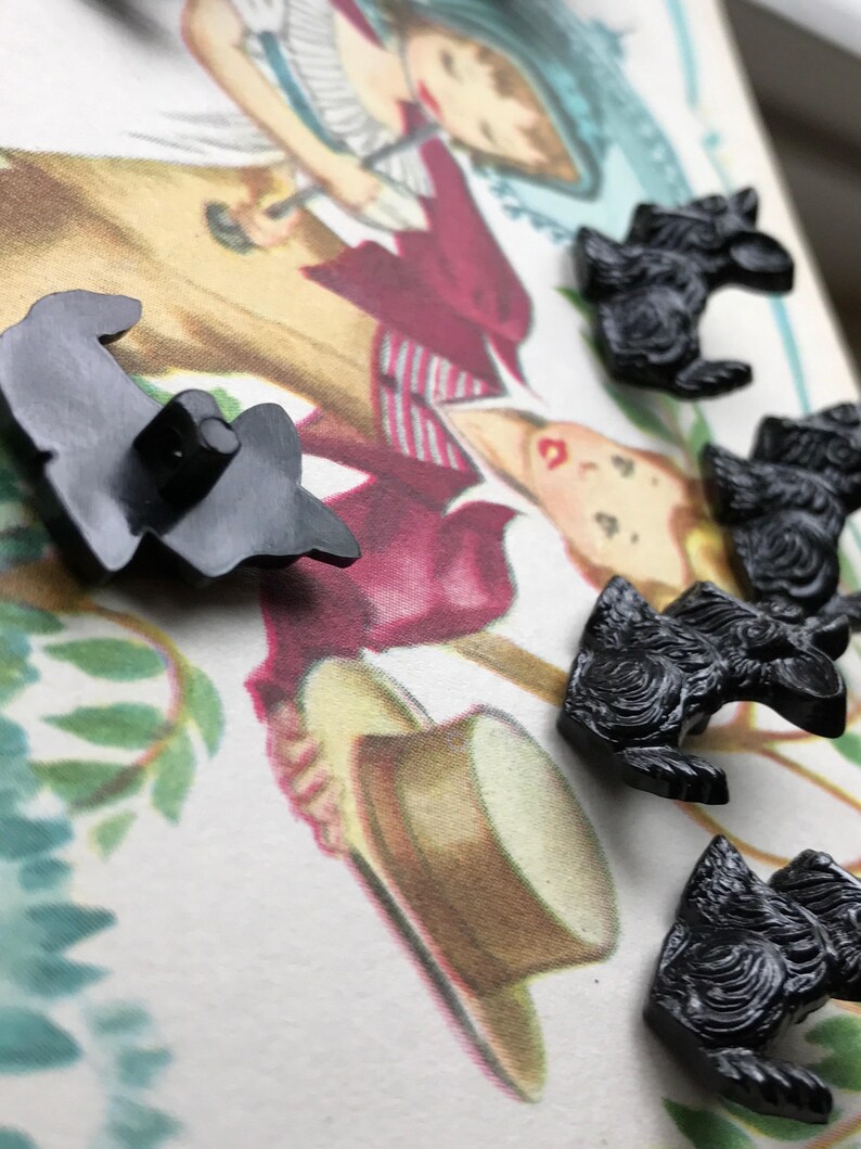 Black Scottie Dog Buttons Vintage Buttons Scottie Dog,Scottish Terrier,Scottie buttons NOS 34 17mm Vintage Buttons