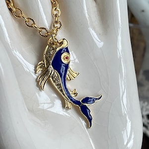 Fish Necklace, Enamel, Vintage, 24&quot; round