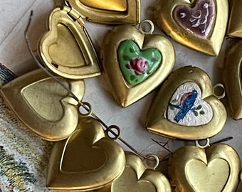 Vintage Heart Lockets, Enamel Locket, gift for Her, Guilloche Locket, Vintage lockets, Valentines day lockets, jewelry making supplies