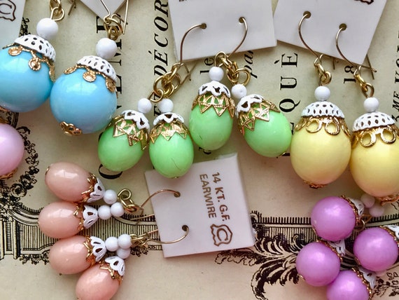 Cute vintage earrings discount