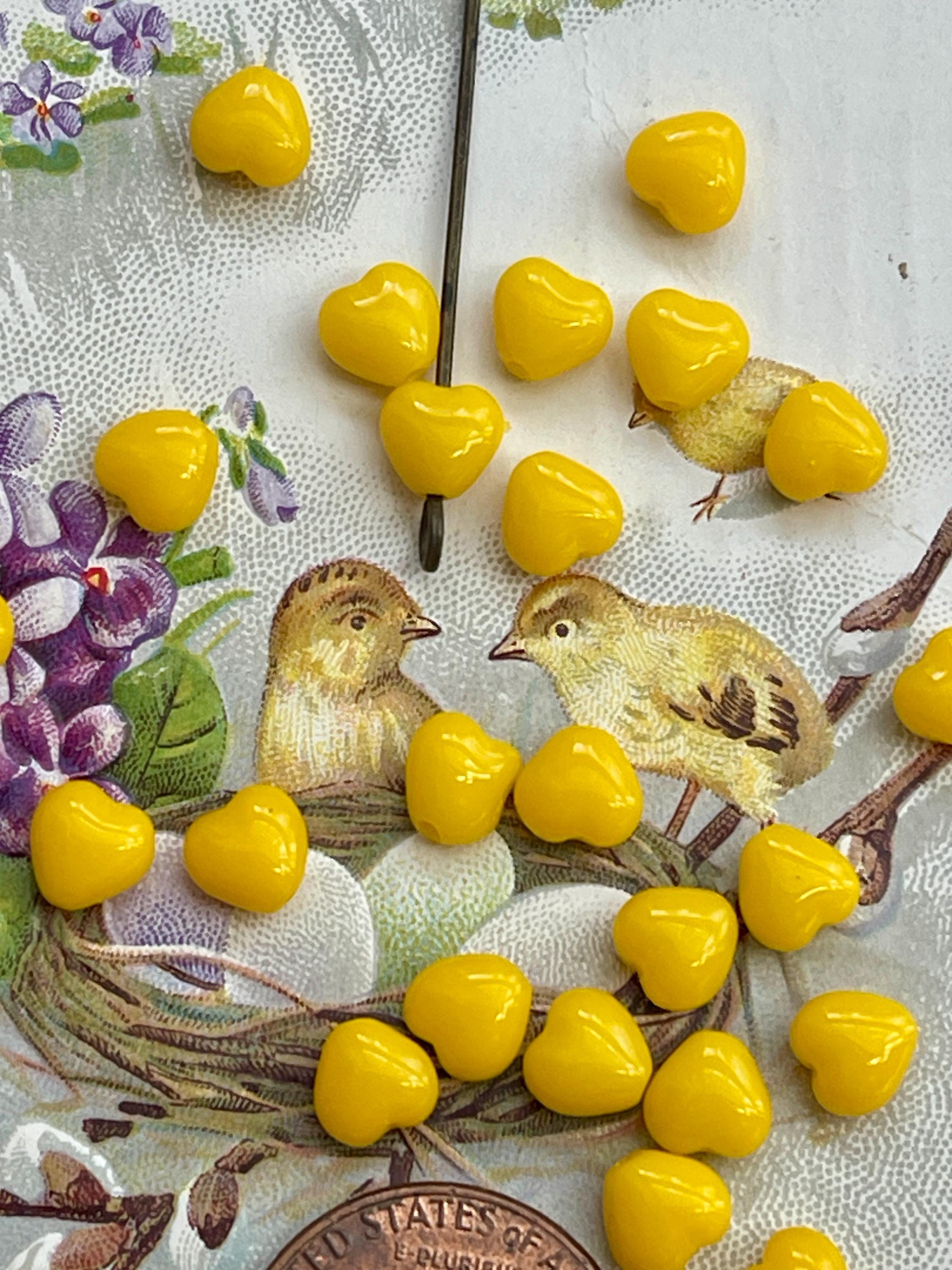 Wisp Yellow Heart Shaped 7インチシングル Yellow Heart Beads, Yellow Saffron Hearts, 6mm, Glass Heart Beads
