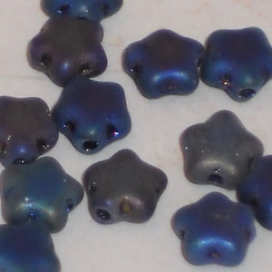 Vintage Beads Blue flower Lavender Daisy Floral
