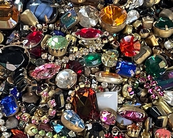 Bolsa de segunda mano con diamantes de imitación, diamantes de imitación vintage, 35 piezas, todos con punta, de 2 mm a 15 mm. Vendo toda mi colección. Gemas artesanales. Bolsa mixta.