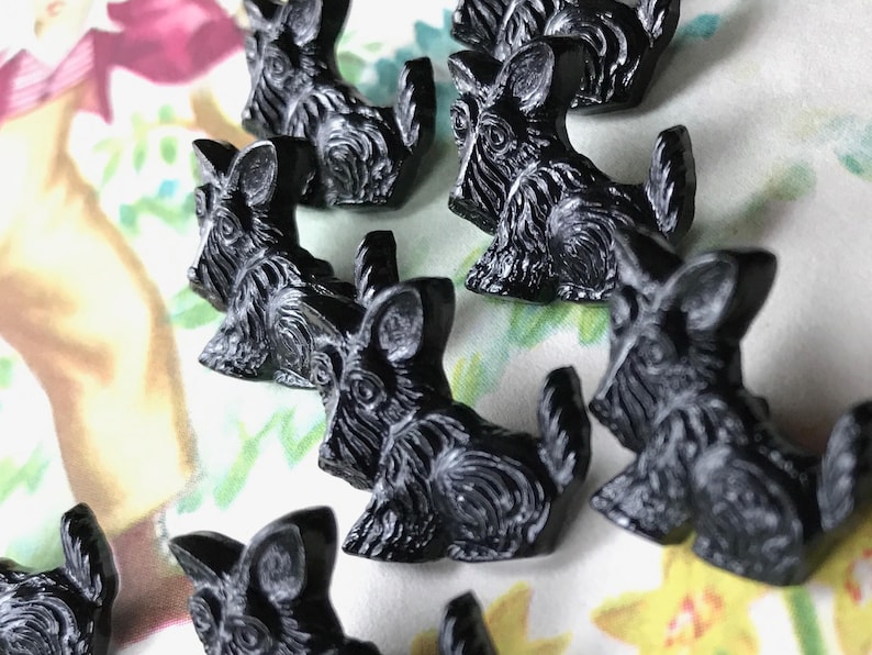 Black Scottie Dog Buttons Vintage Buttons Scottie Dog,Scottish Terrier,Scottie buttons NOS 34 17mm Vintage Buttons