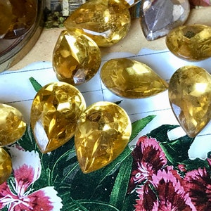 13x18mm Cintrine Rhinestones, vintage Glass, Pear Shape, Teardrop,  6pcs, #205F