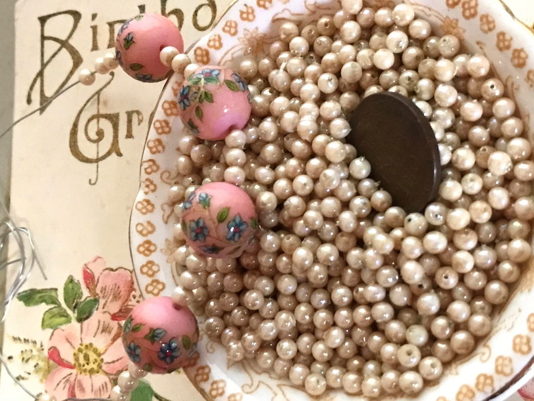 200 Vintage Antique Glass Seed Beads - Baroque Champagne Color - Miriam Haskell Style #B71
