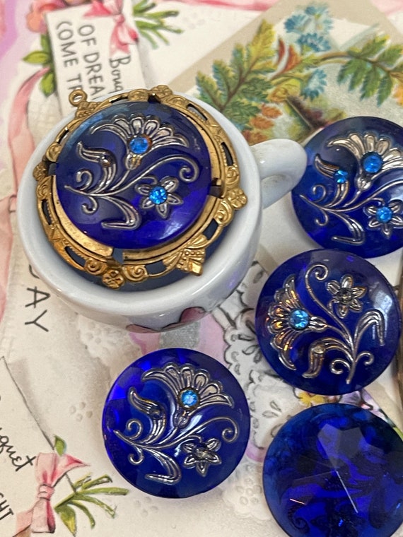 Vintage Cobalt Glass Jewels, 22mm, Sterling inlay, Rhinestone Floral Glass, Pointed Back, Inlay Flower on Glass, Etched Glass Cabochon,