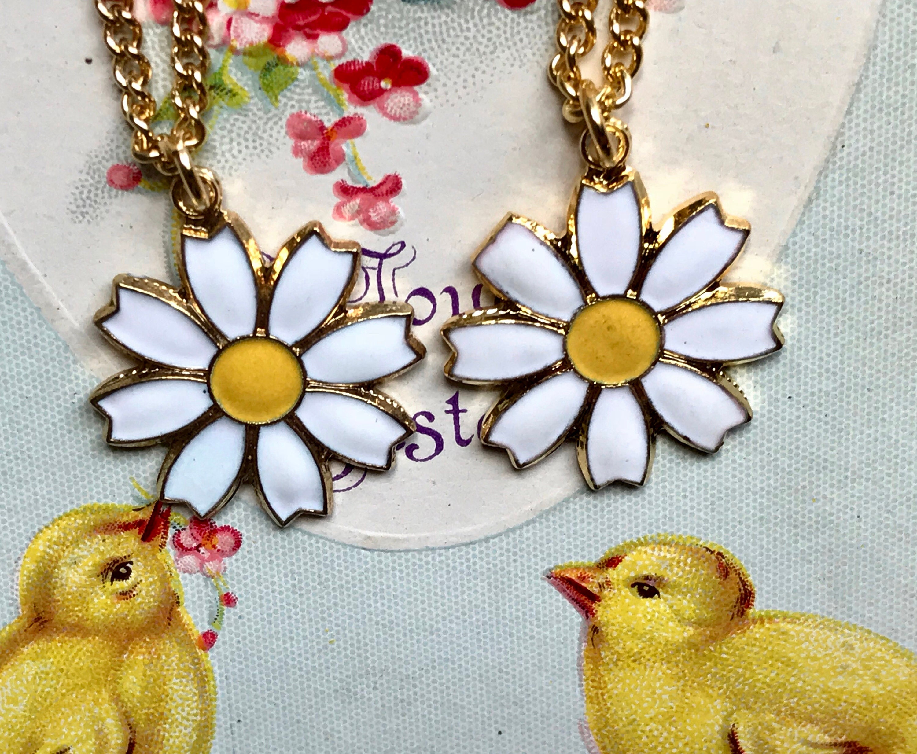 ★VINTAGE HOLLYWOOD★ Colorful Vacation Daisy Necklace Designer fashion, Seoul-fully created | W Concept