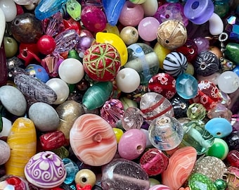 Thrift Bag Beads, Vintage beads Lot, 3x3" bag, Huge lot of Vintage Beads, Murano beads, Venetian beads, ceramic beads, Czech beads, Grab bag