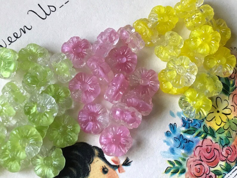 Vintage Flower Beads Vintage Glass Flower Beads Floral Etsy