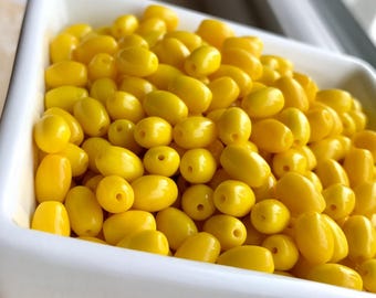 Vintage Glass Beads,vintage Yellow beads, yellow Czech beads