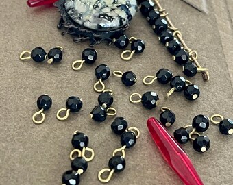 Black Glass Drops, 4mm, 8pcs, Black Beads, Castlecore jewelry, Black charms, vintage beads