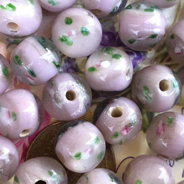 Pink blush, Shabby chic beads,Vintage Glass Beads, Pretty soft pink beads, 10mm Violet Beads, floral Lampwork, Flowers Cottage chic