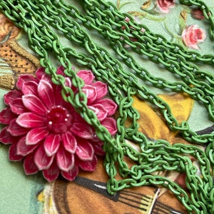 Green Chain, enameled Chain sections, 20"