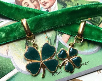 Velvet 4 Leaf Clover Choker, Enameled four leaf Clover, layered choker, Vintage Sarah Coventry choker