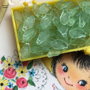 Czech glass leaves, Green Leaves, Vintage Leaf Beads Leaves Czech Glass Pressed Rare Drops Mint green leaves