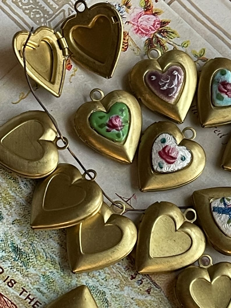 Vintage Heart Lockets, Vintage lockets, Valentines day lockets image 6