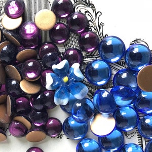 Vintage Cabochons, Sapphire Rhinestones, Round cabochons, amethyst cabochons,NOS Vintage Findings, Glass Cabochons,