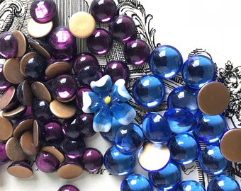 Vintage Cabochons, Sapphire Rhinestones, Round cabochons, amethyst cabochons,NOS Vintage Findings, Glass Cabochons,