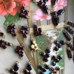 Swarovski Connectors, Garnet stones connectors, Red Rhinestone Connectors, Ruby, Garnet Red Connectors, Vintagerosefindings immagine 2