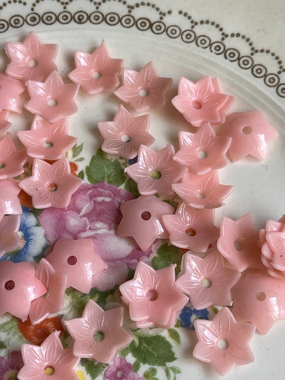 Blush Pink Flower Beads, VINTAGE, 10pcs, 15mm, plastic, Cottagecore jewelry findings, shabby chic flowers, pink flowers, pink bead caps