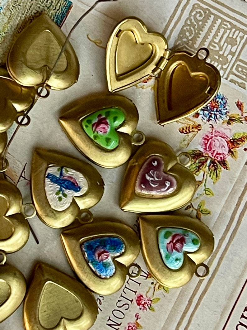 Vintage Heart Lockets, Vintage lockets, Valentines day lockets image 8