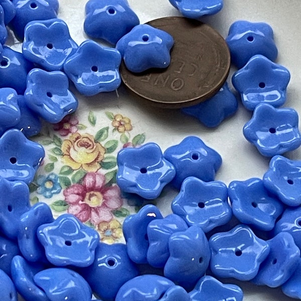 Blue Flower Beads, Plastic, 10pcs, 9mm, Vintage
