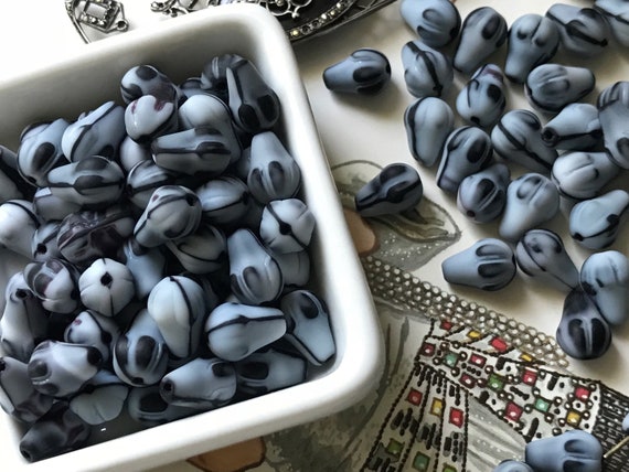 Artsy beads shop