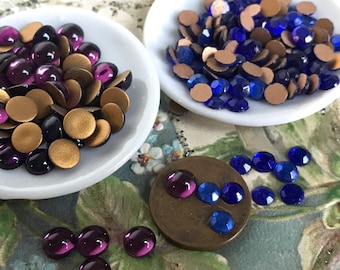 Vintage Cabochons, Sapphire Rhinestones, Round cabochons, amethyst cabochons,NOS Vintage Findings, Glass Cabochons, Foil Back #B239B