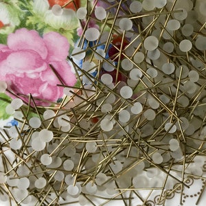 Vintage Miriam Haskell glass Headpins, Vintage Frosted White Headpins, Crystal Wire headpins, made in Japan