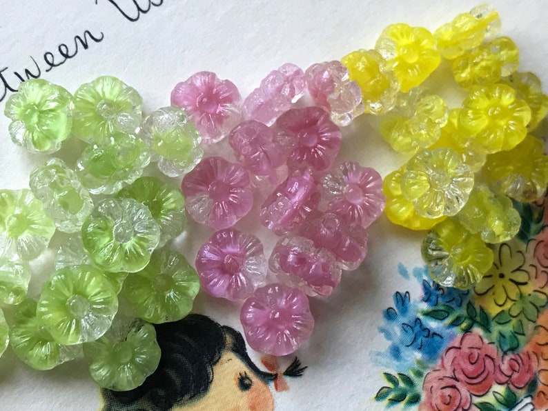 Vintage Flower Beads Vintage Glass Flower Beads floral Etsy