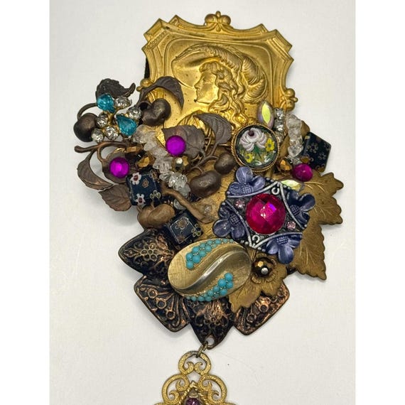 Sarah Jane signed assemblage statement pendent. V… - image 2