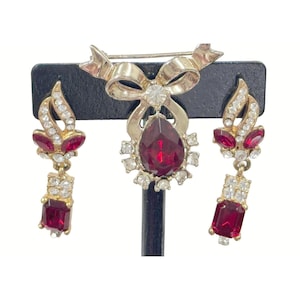 Gold tone Bow Brooch and Dangle Earrings with Ruby glass & Rhinstones
