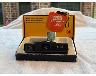 Kodak pocket Instamatic 20 com caixa