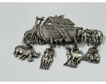 Broche vintage da Arca de Noé em estanho, assinado por JJ.