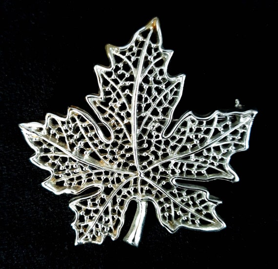 Vintage Silver Maple Leaf Pin Brooch Sarah Covent… - image 2