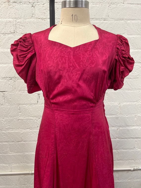 Vintage 1930s pink taffeta mutton sleeve gown dre… - image 2